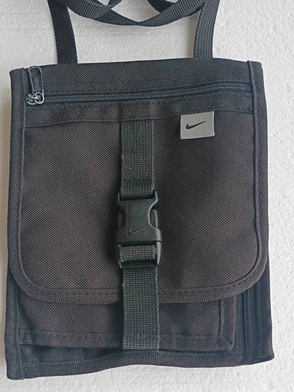 Nike Black Compact Messenger Crossbody Organizer